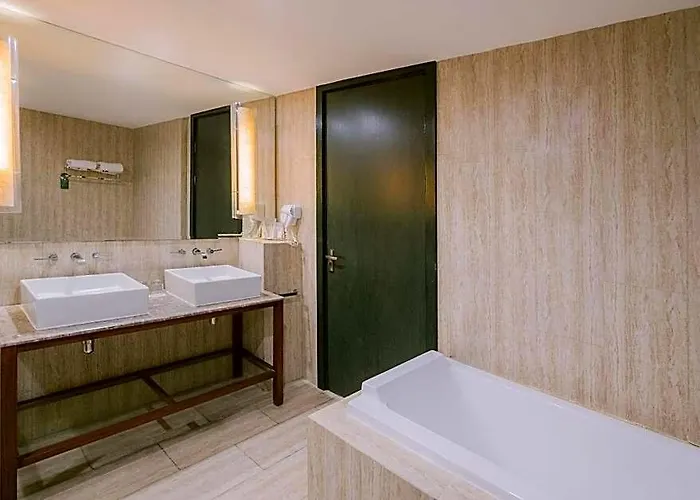 Resort Lv8
